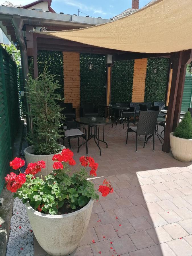 Ana Boutique Bed & Breakfast Alba Iulia Exterior photo