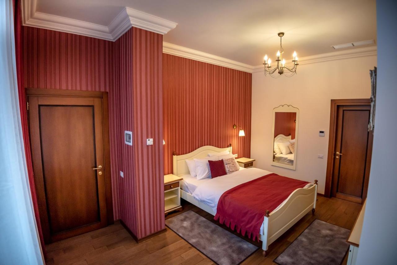 Ana Boutique Bed & Breakfast Alba Iulia Exterior photo