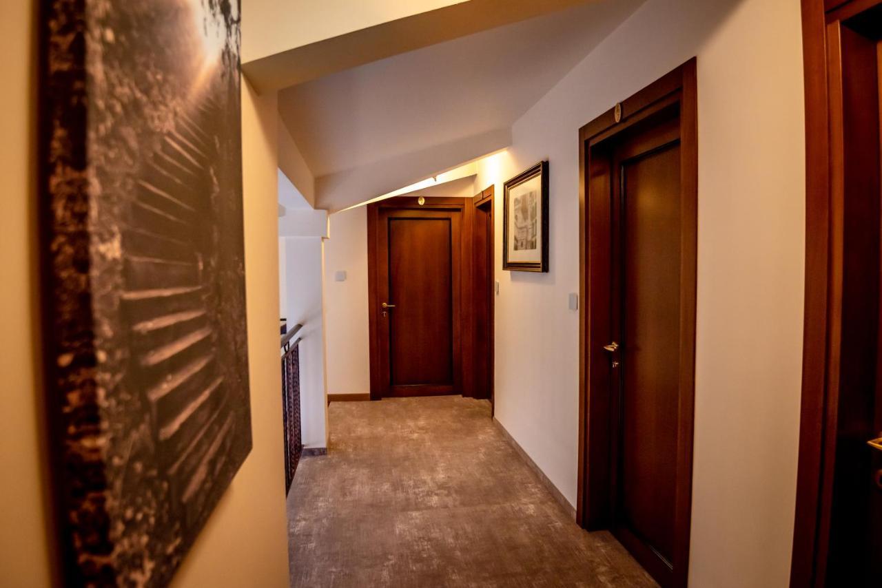 Ana Boutique Bed & Breakfast Alba Iulia Exterior photo